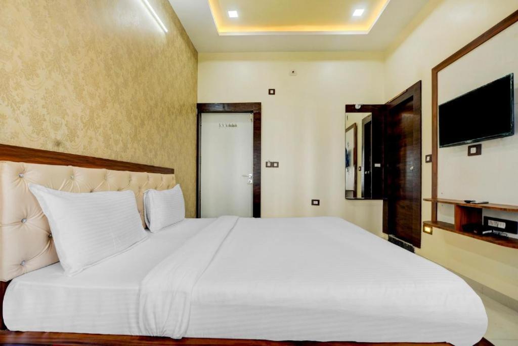 Hotel Sun Palace Udaipur Bagian luar foto